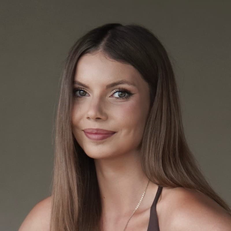 Liwia Drożyńska — Instruktorka Pilates w studiu Aura
